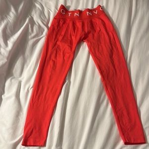 NVGTN Candy Apple Leggings